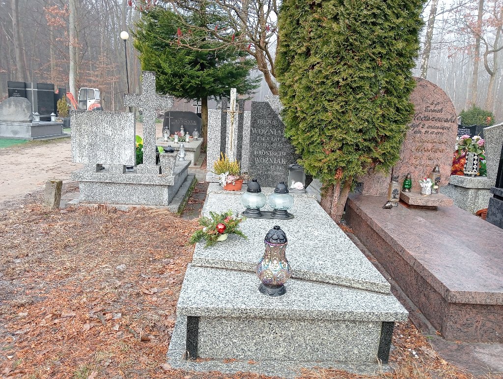 Grób Irena Woźniak