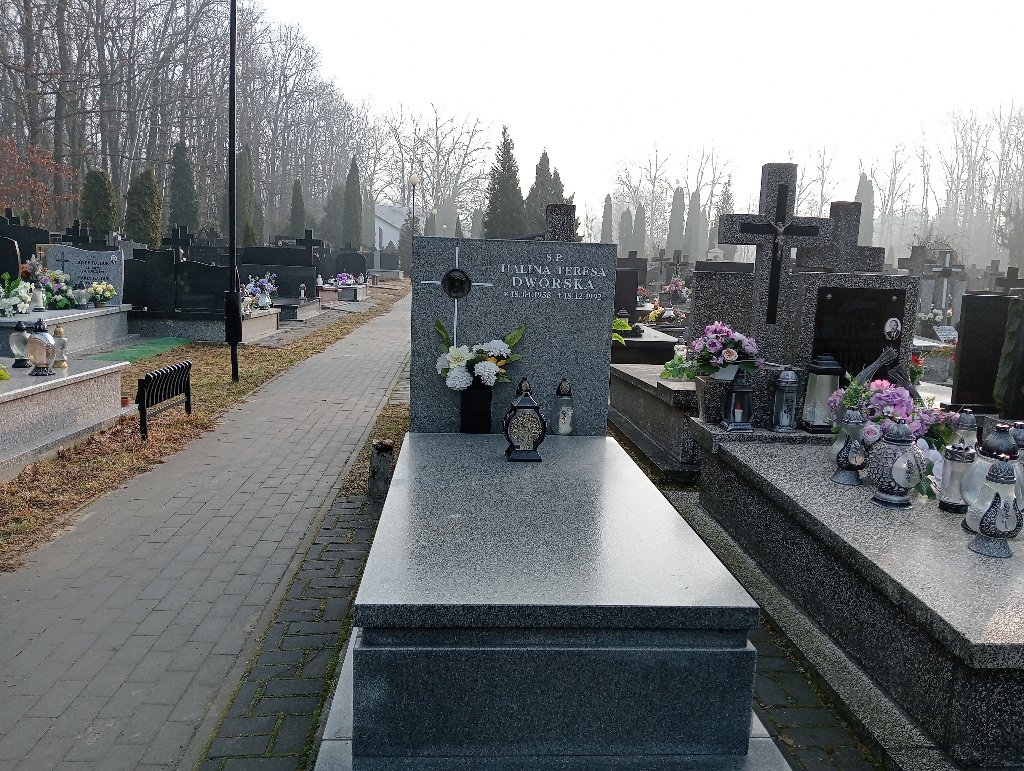 Grób Halina Dwórska