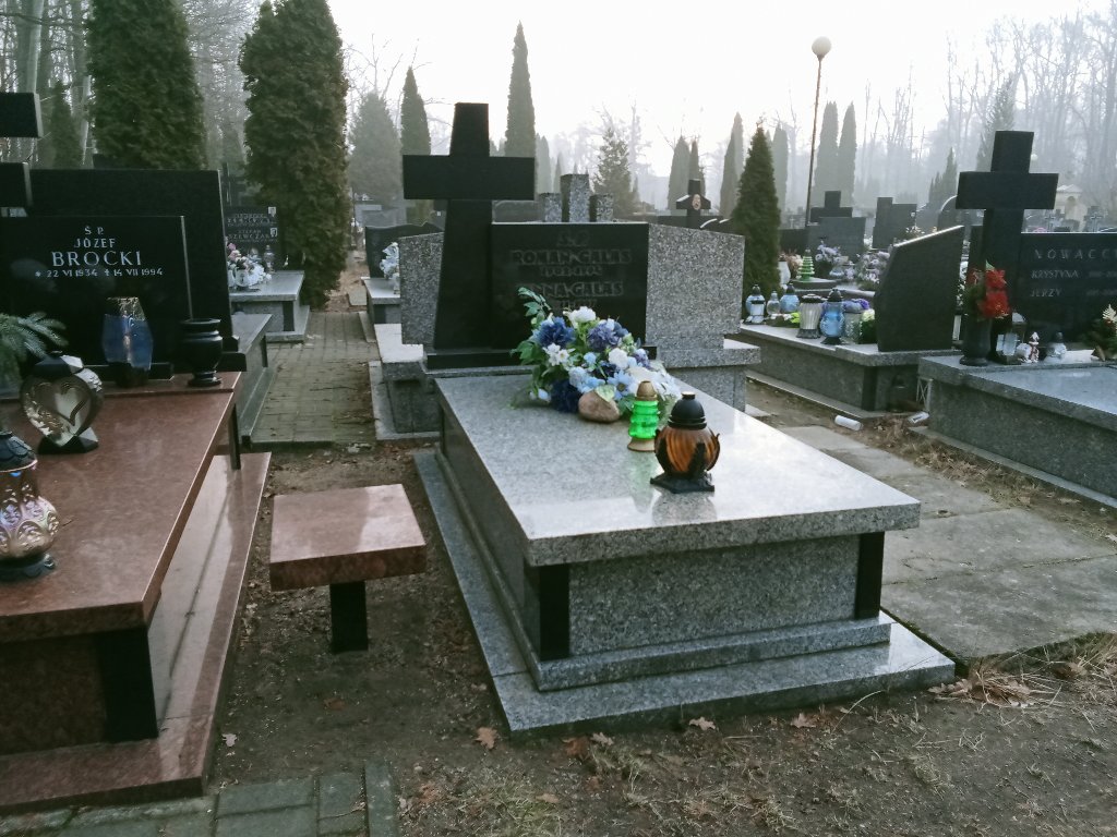 Grób Roman Galas